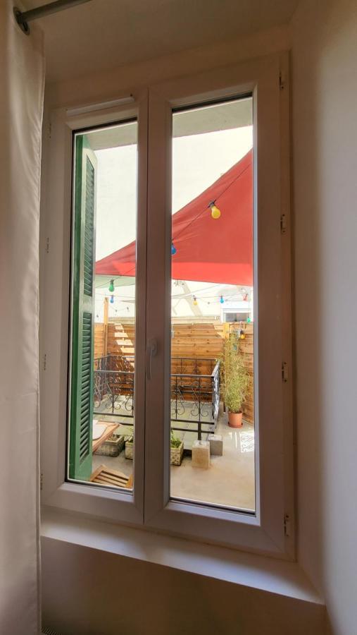 Escapade A Lourdes Dans Beau T2 Avec Terrasse - Proche Gare Et Centre Ville Eksteriør bilde