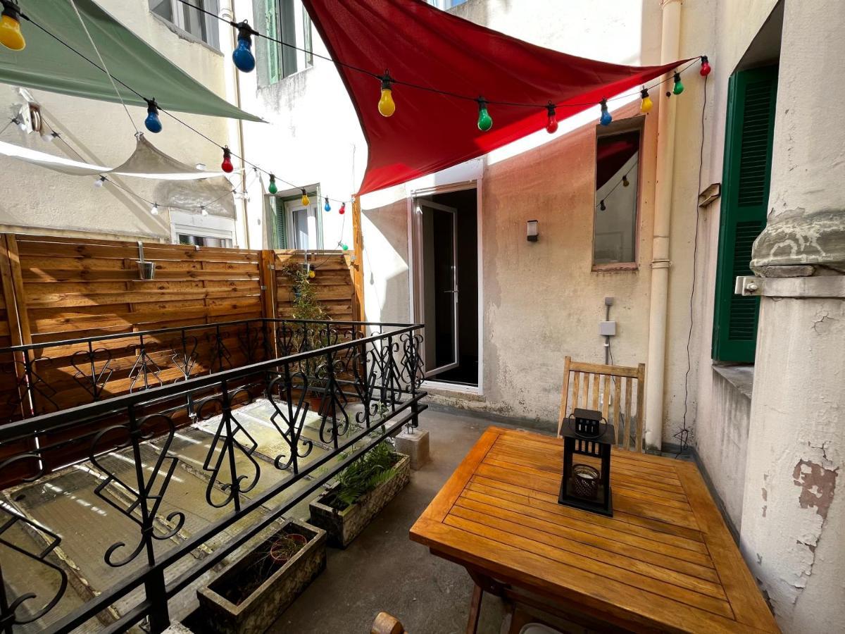 Escapade A Lourdes Dans Beau T2 Avec Terrasse - Proche Gare Et Centre Ville Eksteriør bilde
